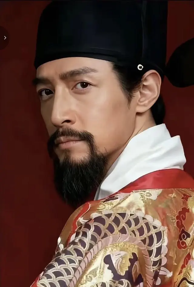 胡歌主演《风禾尽起张居正》正式开机,十年后再演明代权谋正剧,聚焦制度性改革与人性张力 | 资讯配图 胡歌主演《风禾尽起张居正》正式开机,十年后再演明代权谋正剧,聚焦制度性改革与人性张力 | 资讯配图