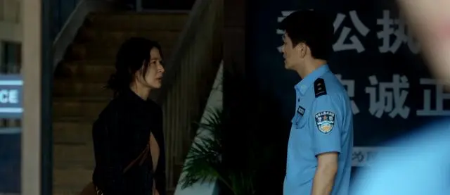 《黑夜告白》第24集揭晓冉方旭牺牲真相,法医报告与警号状态佐证 | 资讯配图 《黑夜告白》第24集揭晓冉方旭牺牲真相,法医报告与警号状态佐证 | 资讯配图